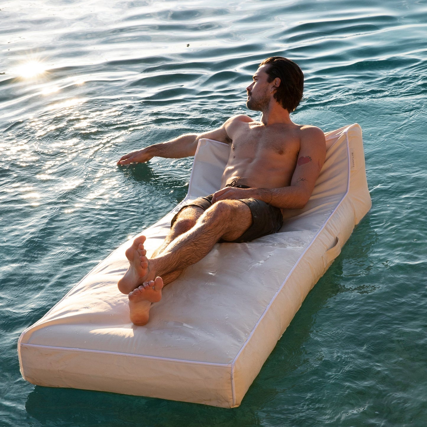 Sunnylife - Luxury Inflatable Beach and Pool Mattress