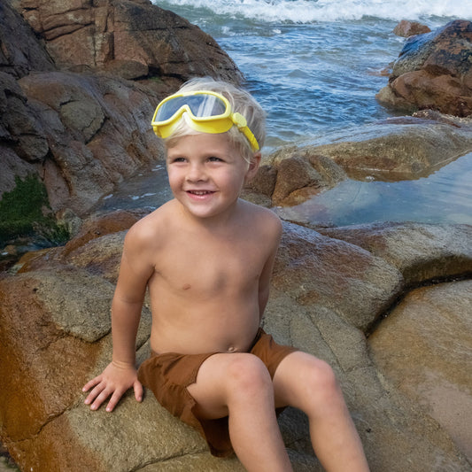 Sunnylife - Salty the Shark Kids' Swimming Goggles