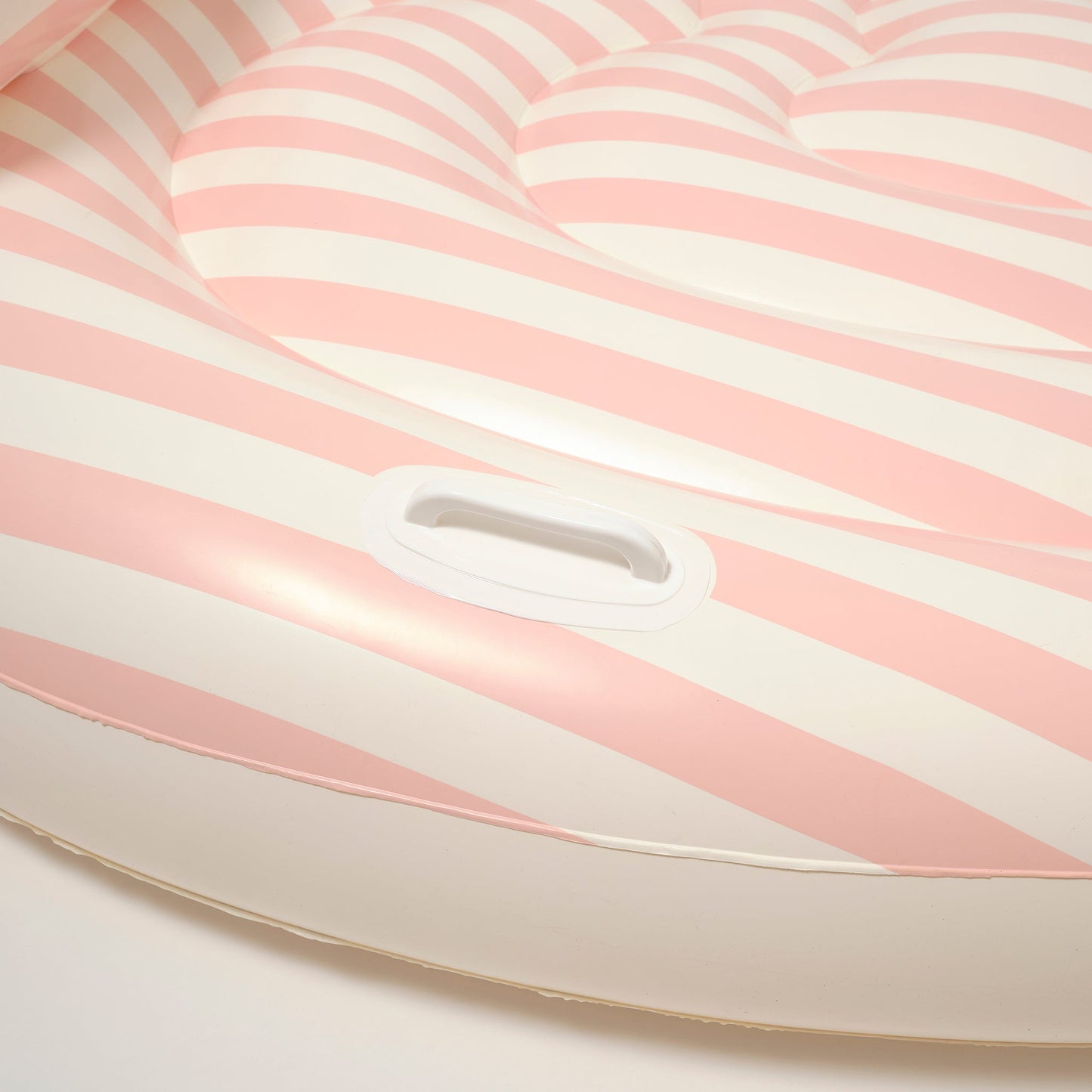 Sunnylife - Stole My Heart Double Inflatable Pool and Beach Mattress