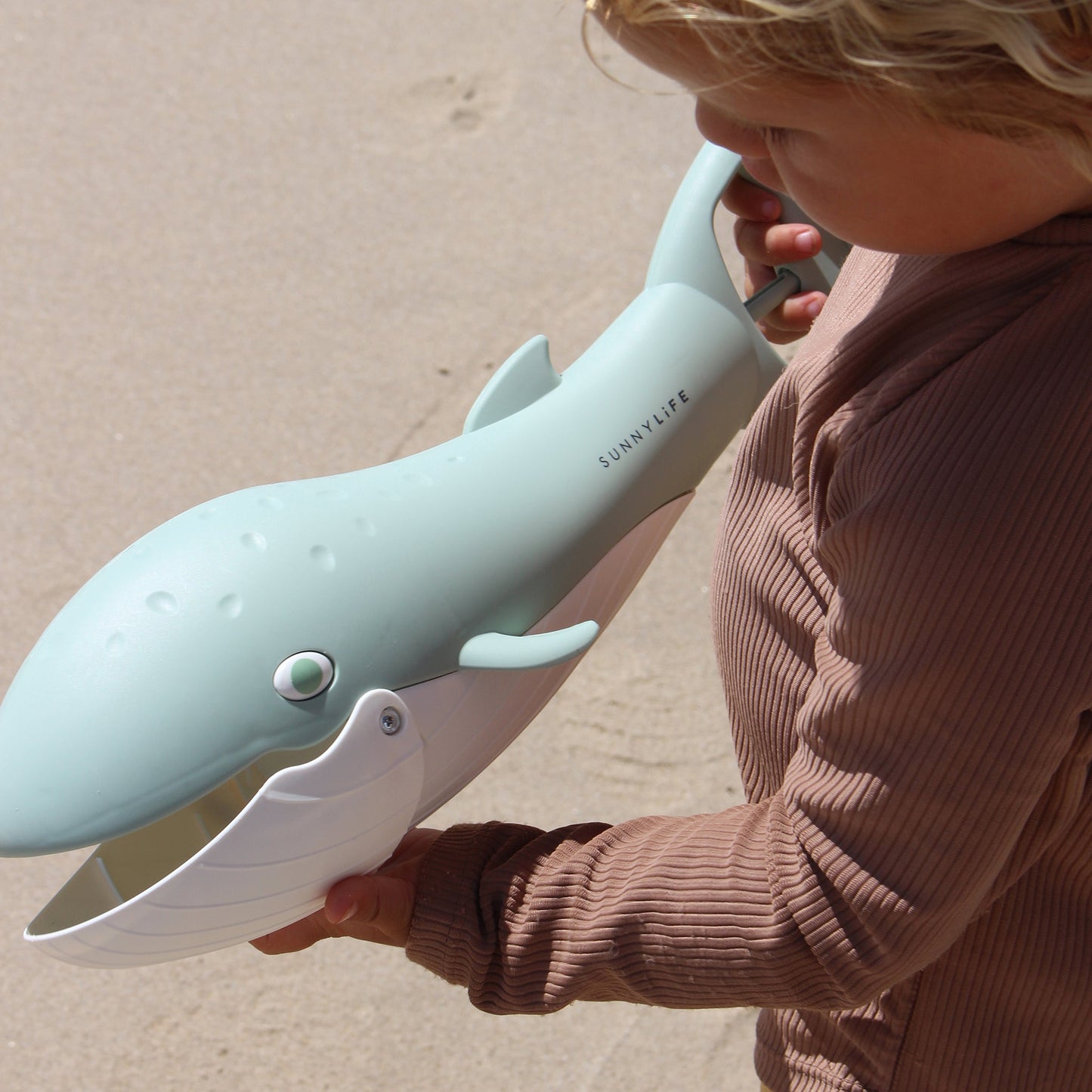 Sunnylife - Whale Green Sand Collecting Toy